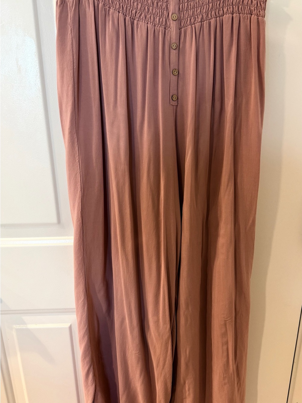 Wide-Leg Women’s Pants in Dusty Rose